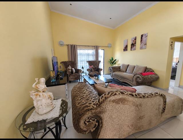 3 BEDROOM TOWNHOUSE FOR SALE IN MEYERTON SOUTH